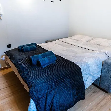 Apartment In The Heart Of *