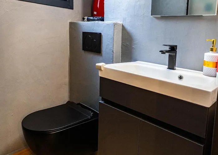 Apartment In The Heart Of