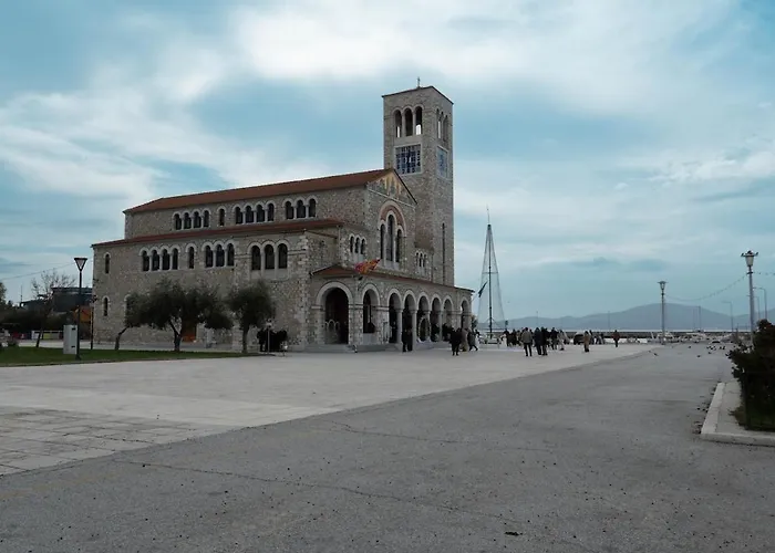 Apartment In The Heart Of *